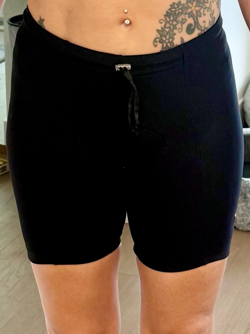 De Marchi Black Women's Biking Drawstring Shorts Medium w/ Padding & Silicone